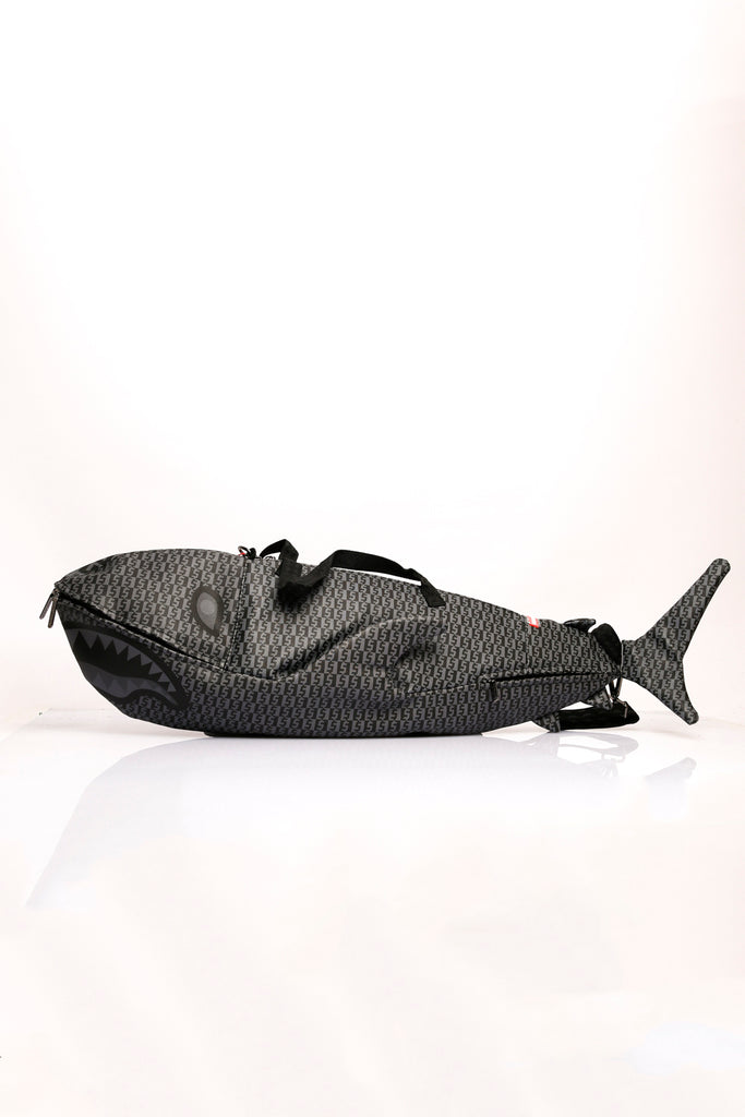 Borsa Unisex Sprayground SPLIT INFINITY CHECK SHARK SHAPED DUFFLE 910D5614NSZ  SPLIT INFINITY CHECK SHARK SHAPED DUFFLE910D5614NSZ Sprayground