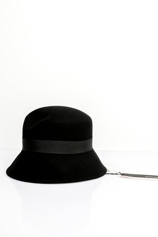 Cappello Donna TONO NERO Sandro Ferrone 