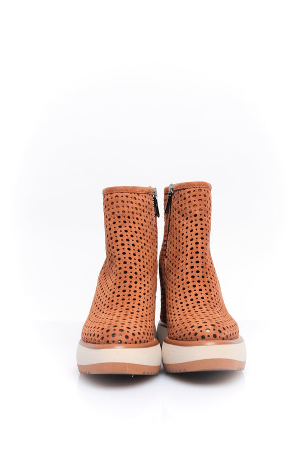 Stivali Donna Belle vie VIA ANCORE VELOUR FORATO COGNAC VIA ANCOREVELOUR FORATO COGNAC Belle vie