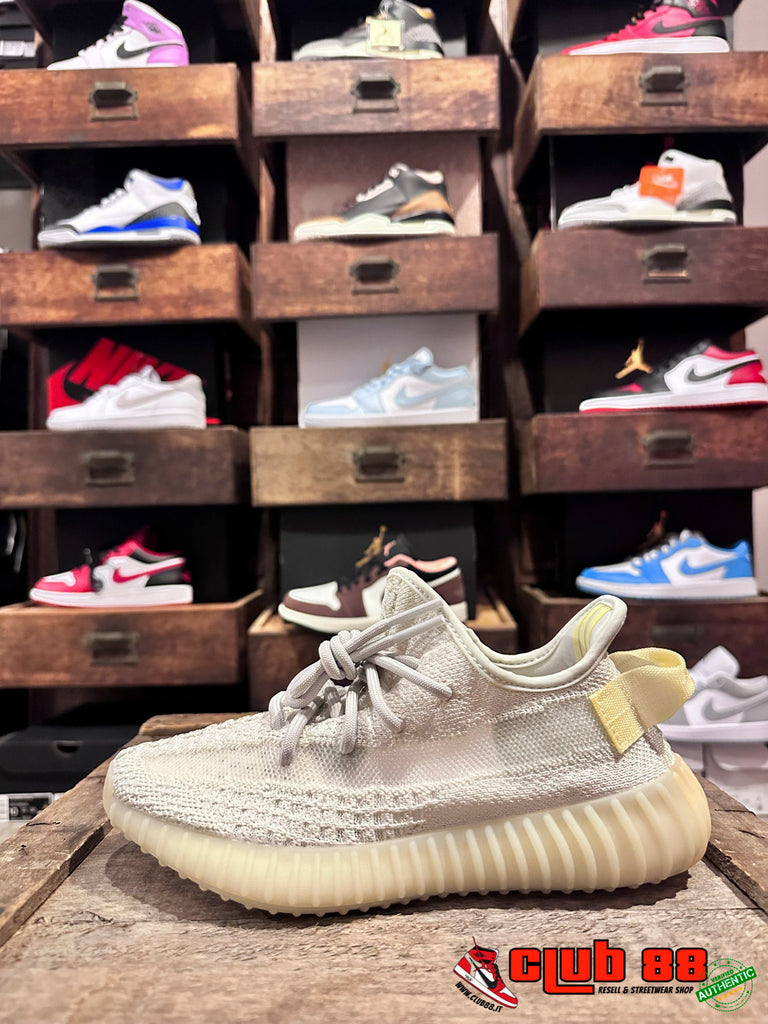 Sneakers Unisex Adidas YEEZY BOOST 350 V2 GY3438 LIGHT - TFNY Boutique