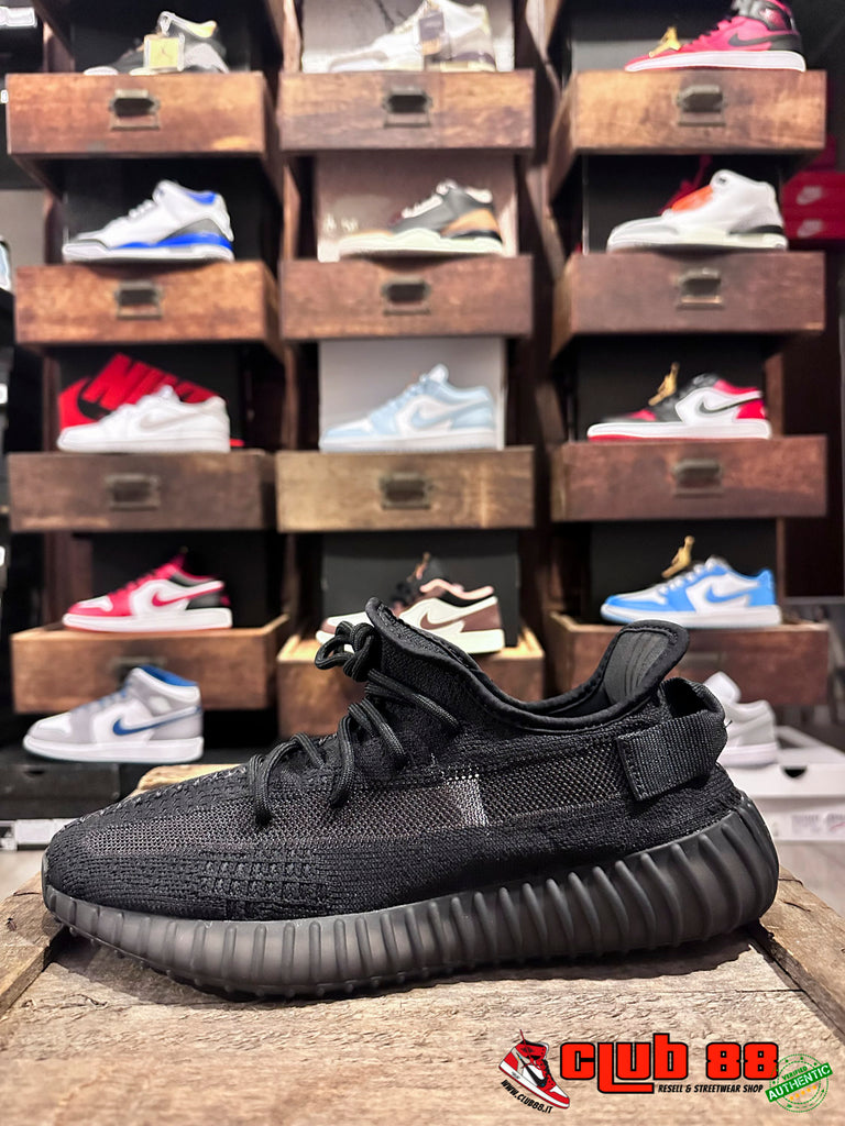 Sneakers Unisex Adidas YEEZY BOOST 350 V2 HQ4540 ONYX - TFNY Boutique