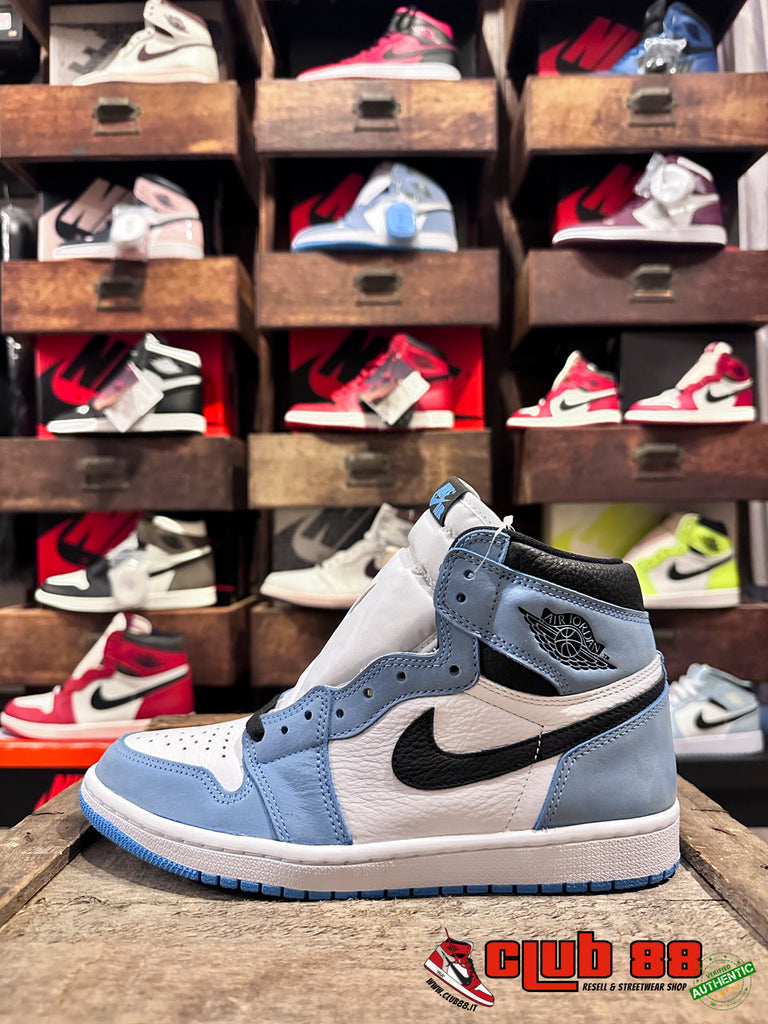 Sneakers Unisex Nike Jordan AIR JORDAN 1 HIGH 555088-134 UNIVERSITY BLUE AIR JORDAN 1 HIGH555088-134 UNIVERSITY BLUE Nike Jordan