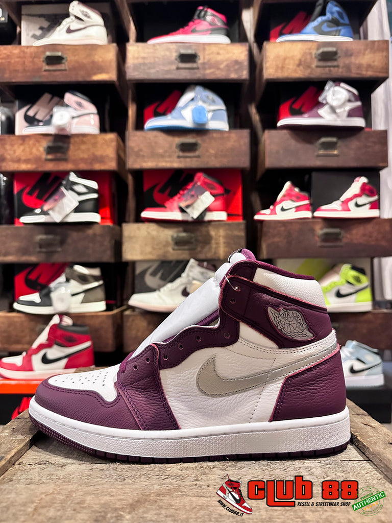 Sneakers Unisex Nike Jordan AIR JORDAN 1 HIGH 555088-611 BORDEAUX METALLIC AIR JORDAN 1 HIGH555088-611 BORDEAUX METALLIC Nike Jordan