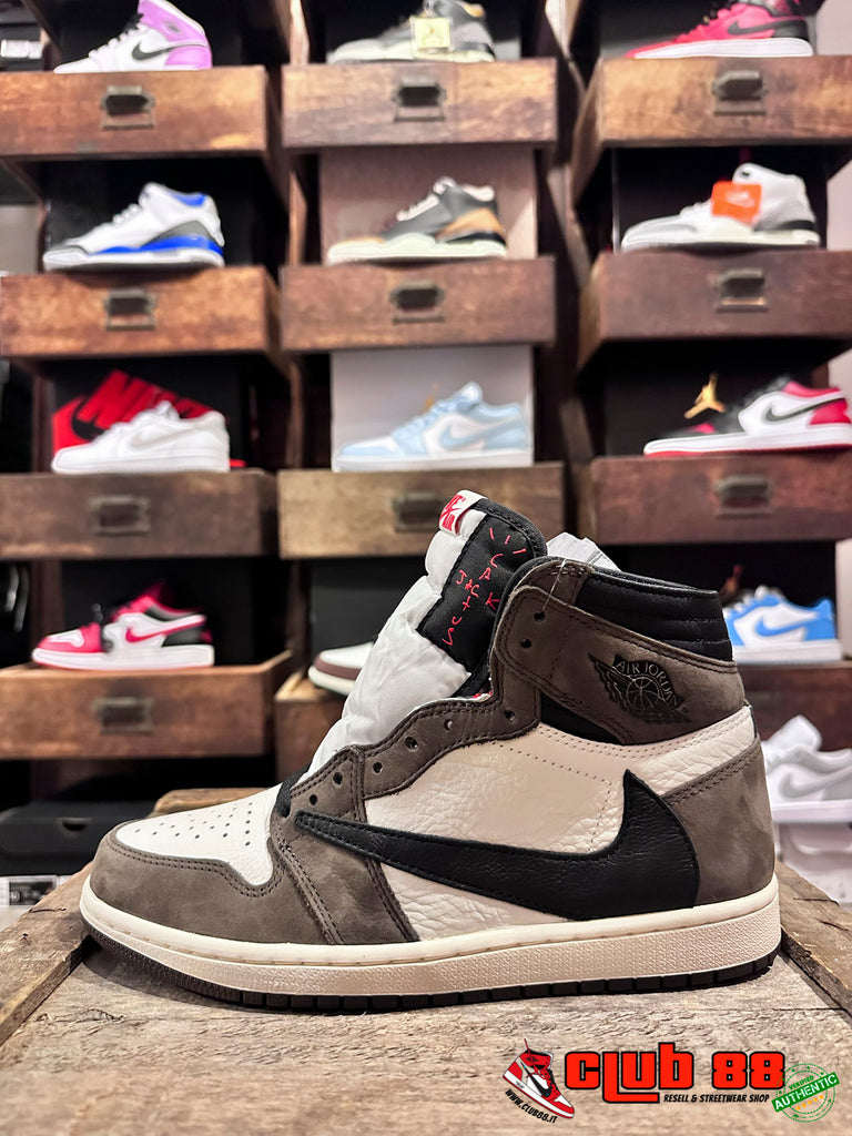 Sneakers Unisex Nike Jordan AIR JORDAN 1 HIGH CD4487-100 TRAVIS MOCHA AIR JORDAN 1 HIGHCD4487-100 TRAVIS MOCHA Nike Jordan