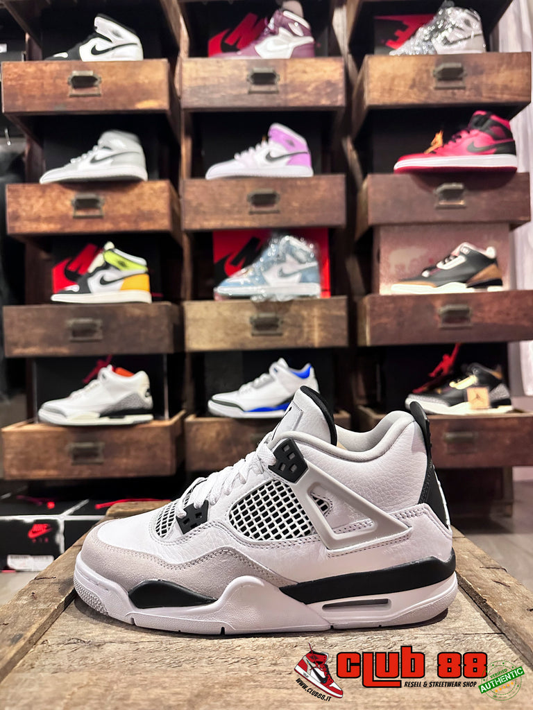 Sneakers Unisex Nike Jordan AIR JORDAN 4 GS 408452-111 MILITARY BLACK AIR JORDAN 4 GS408452-111 MILITARY BLACK Nike Jordan