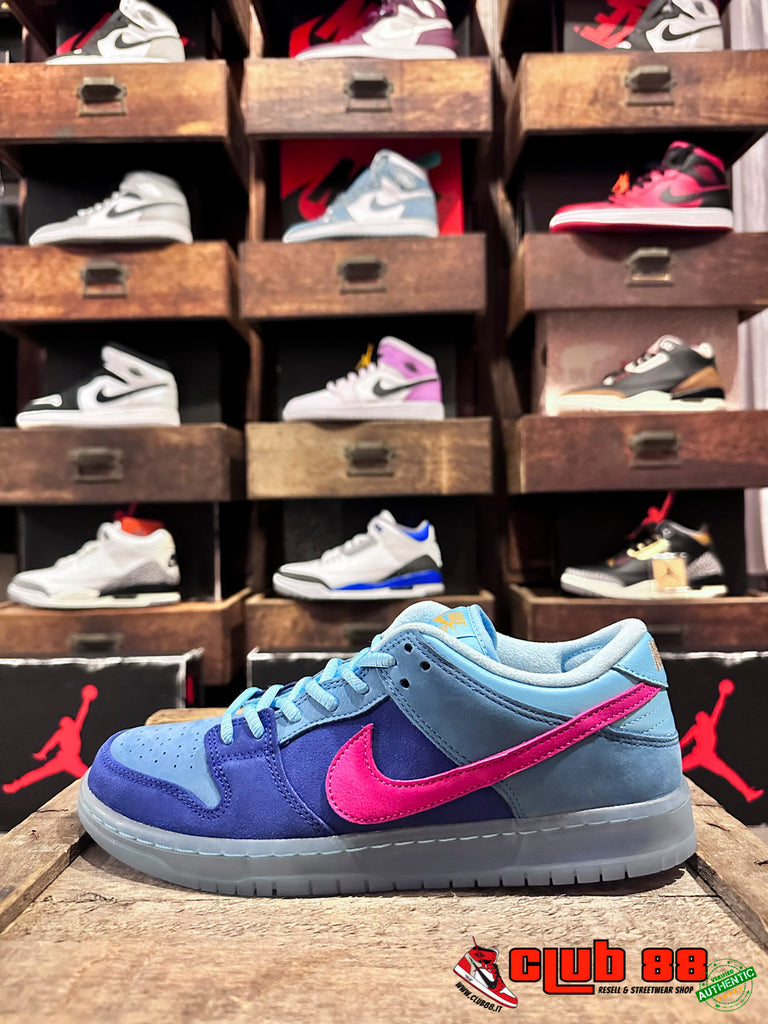 Sneakers Unisex Nike Jordan DUNK LOW SB DO9404-400 RUN THE JUWELS DUNK LOW SBDO9404-400 RUN THE JUWELS Nike Jordan