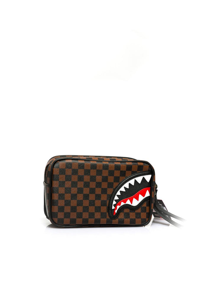 Pochette Unisex SAWTOOTH SHARKS IN PARIS TOILETRY BRICK 910B7840NSZ Sprayground 