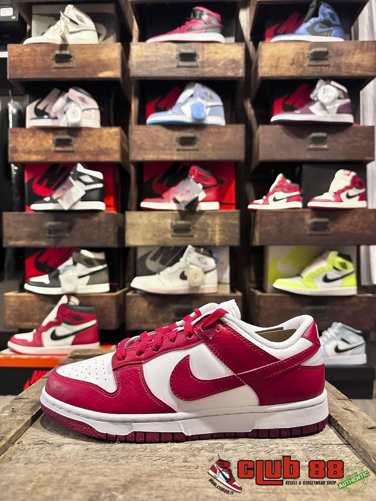 Nike Jordan DUNK LOW NEXT NATUREDN1431-101 GYM RED