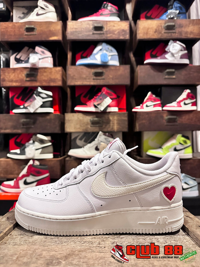 Sneakers Unisex Nike Jordan AIR FORCE 1 LOW DD7117-100 VALENTINE'S DAY - TFNY Boutique