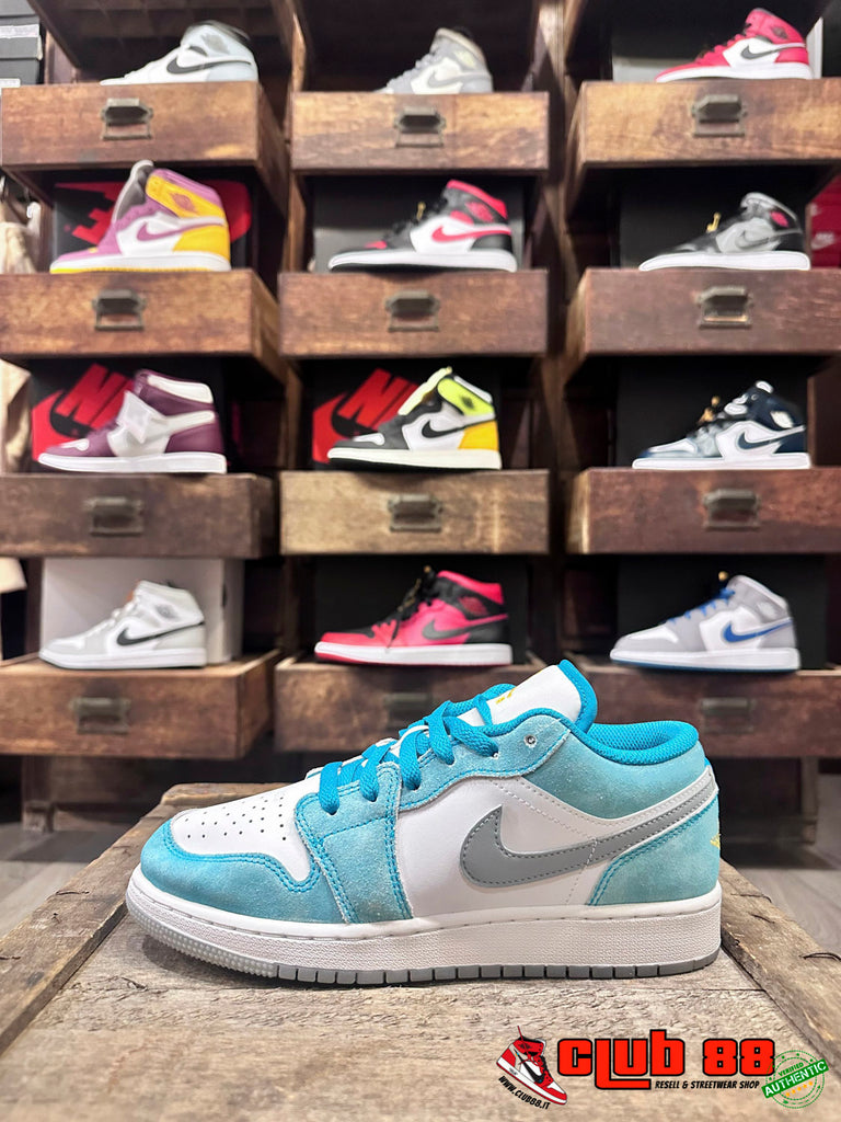 Sneakers Unisex Nike Jordan AIR JORDAN 1 LOW DO8244-301 NEW EMERALD - TFNY Boutique