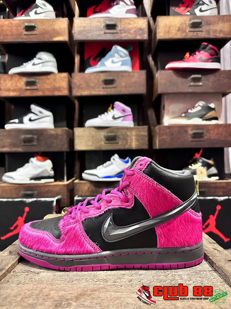 Sneakers Unisex Nike Jordan DUNK HIGH SB DX4356-600 RUN THE JEWELS - TFNY Boutique